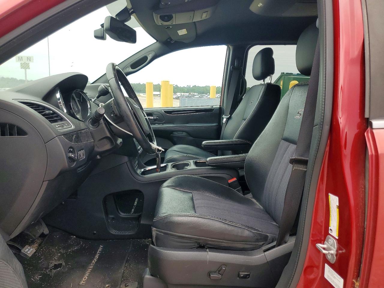 Chrysler Minivan