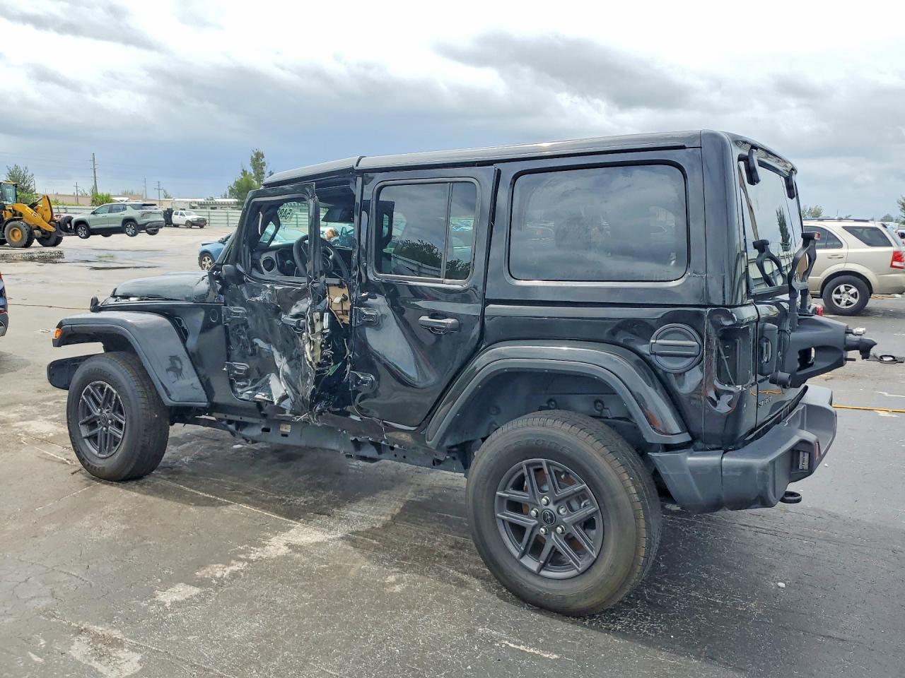 Jeep Wrangler Sahara