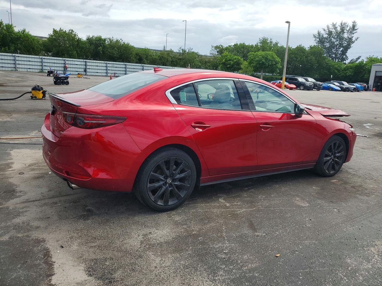 Mazda 3 Premium Plus