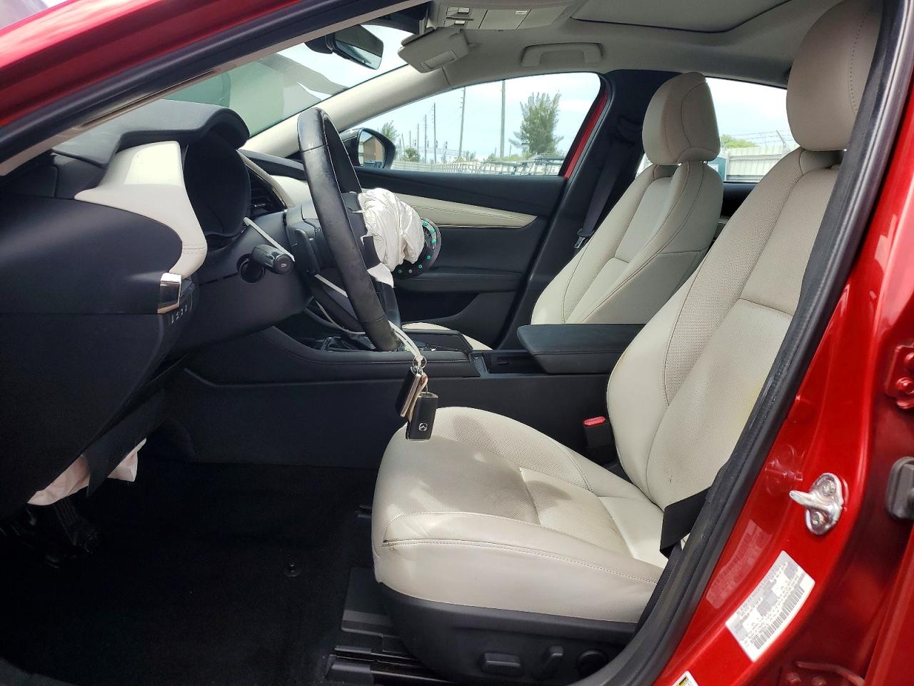 Mazda 3 Premium Plus