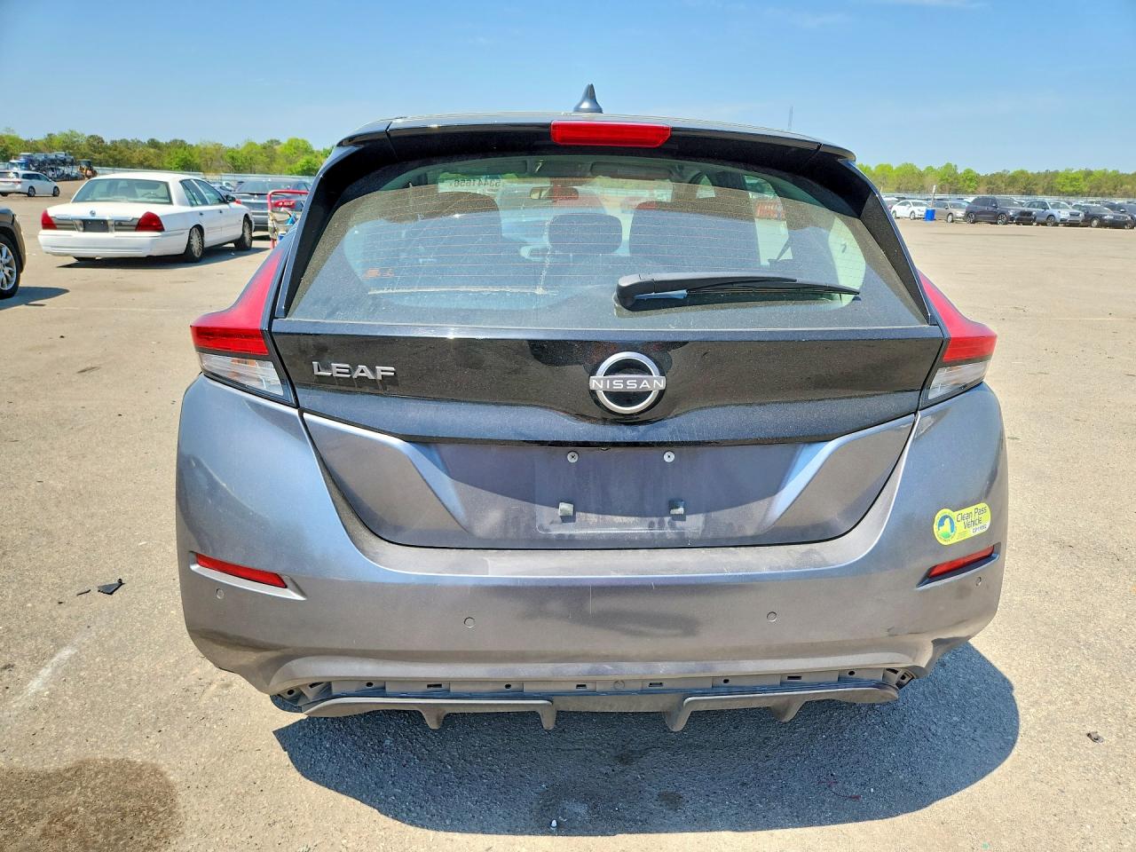 Nissan LEAF S