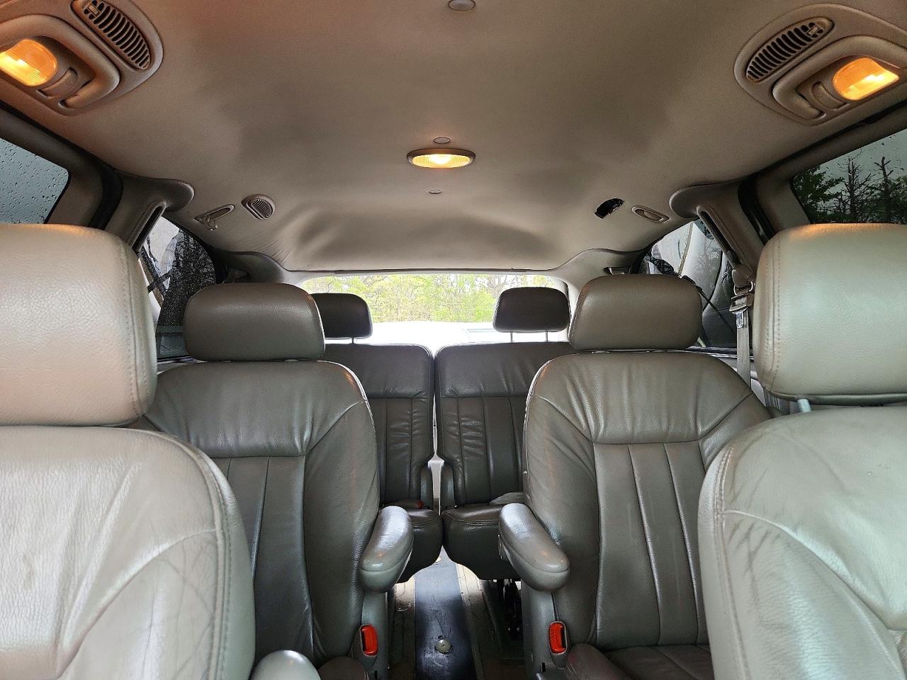 Chrysler Minivan Lxi