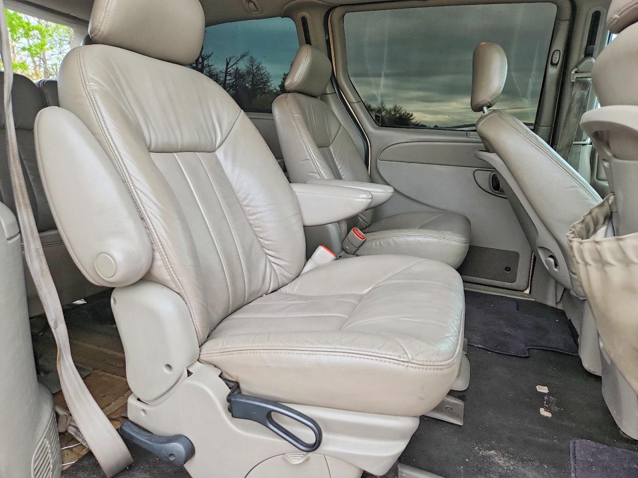 Chrysler Minivan Lxi