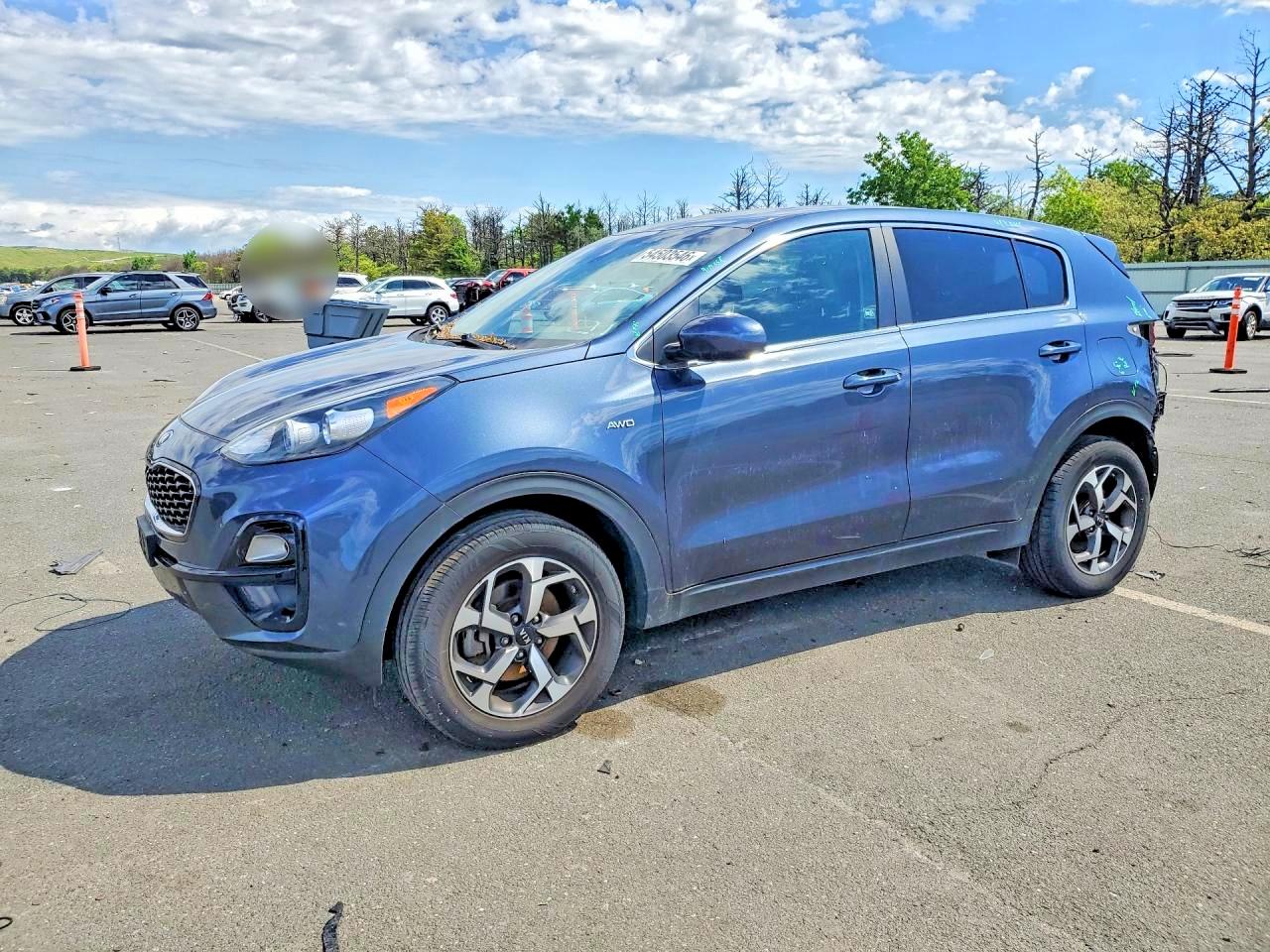 Salvage Kia Sportage Image