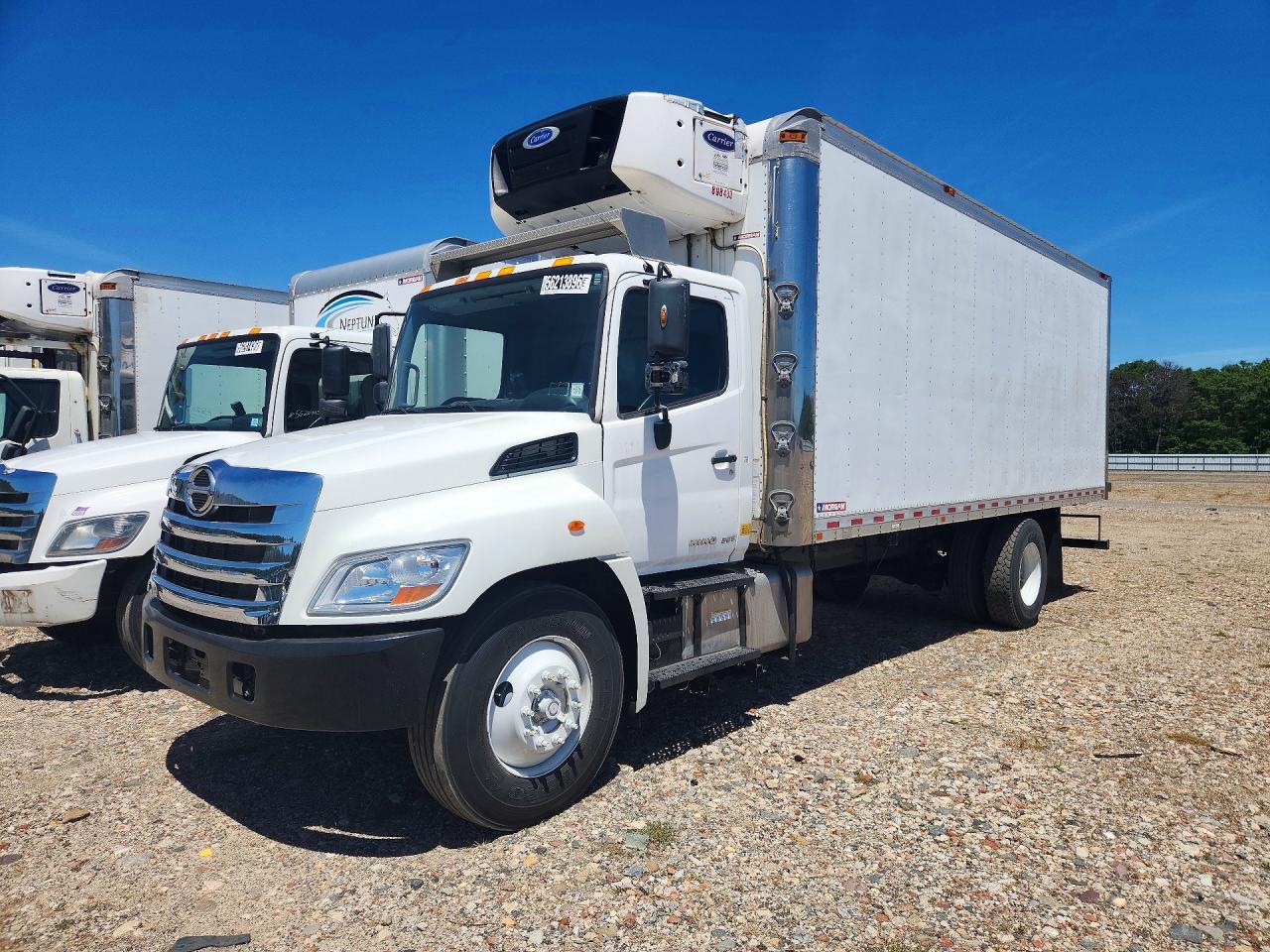 Salvage Hino 268a Image