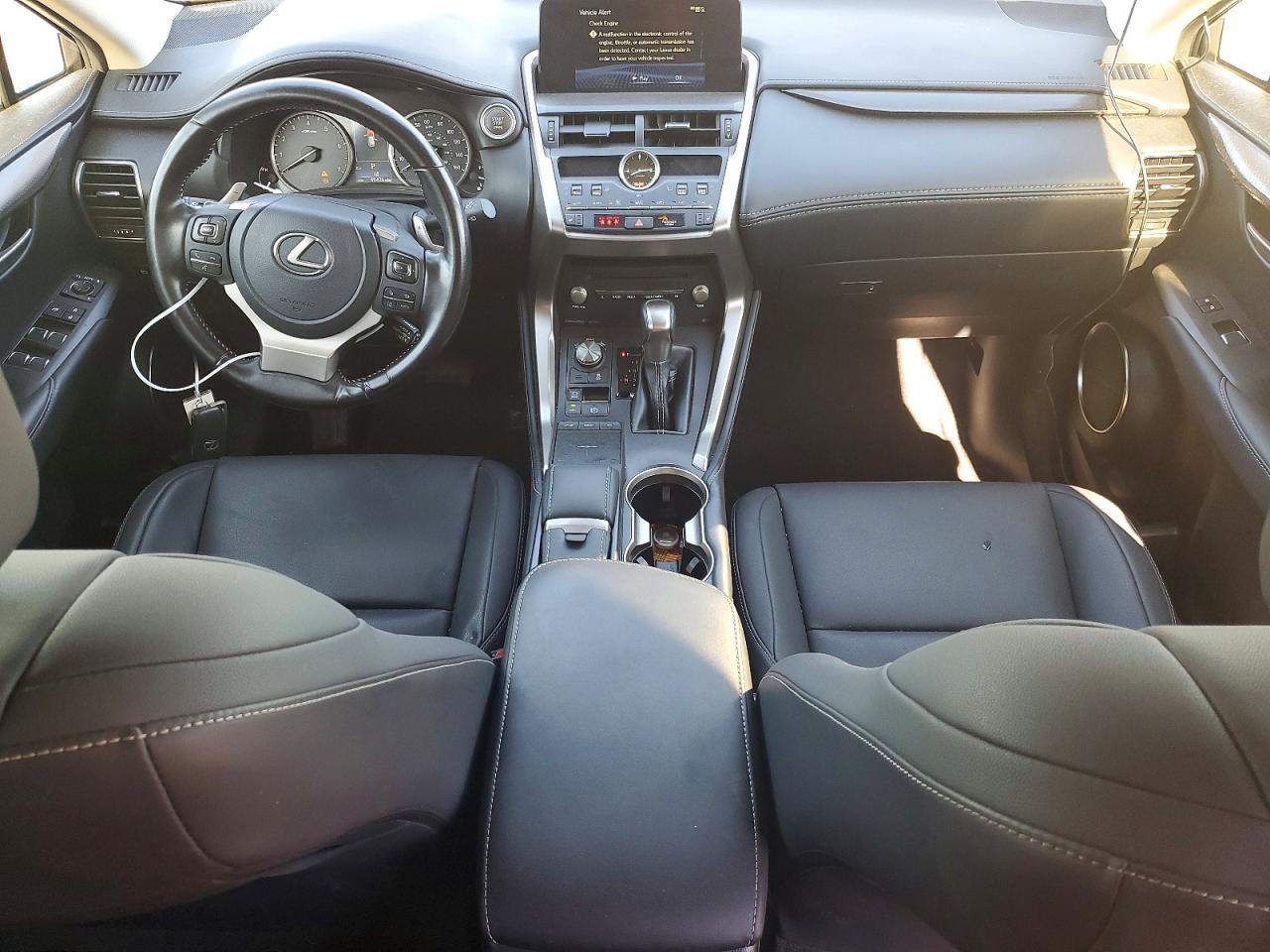Lexus NX Base