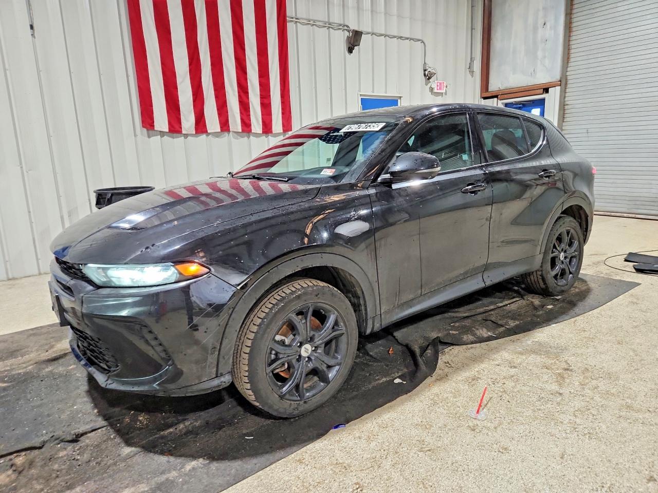 Salvage Dodge Hornet Image