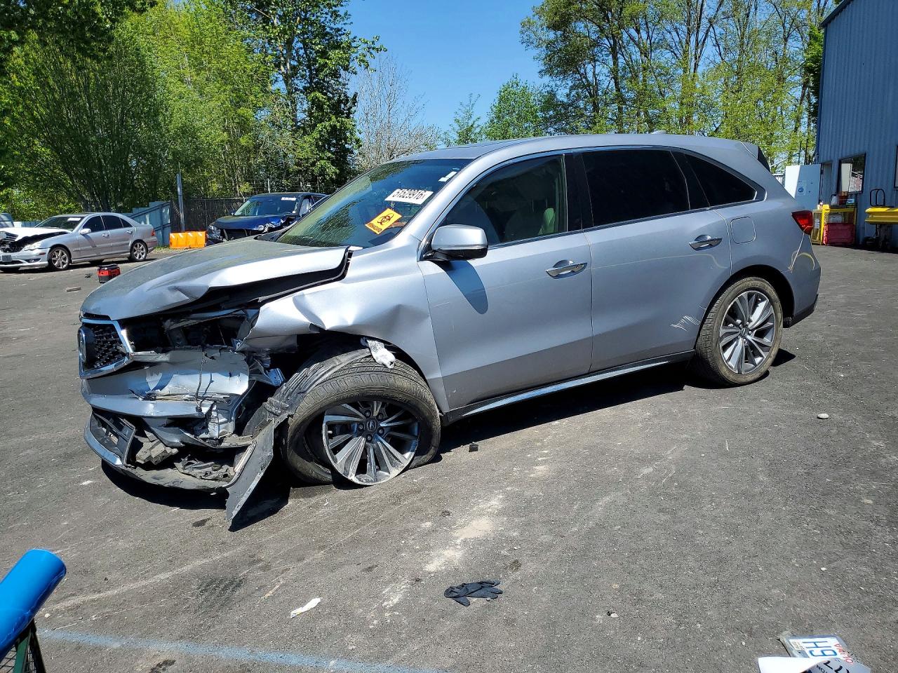 Salvage Acura MDX Image