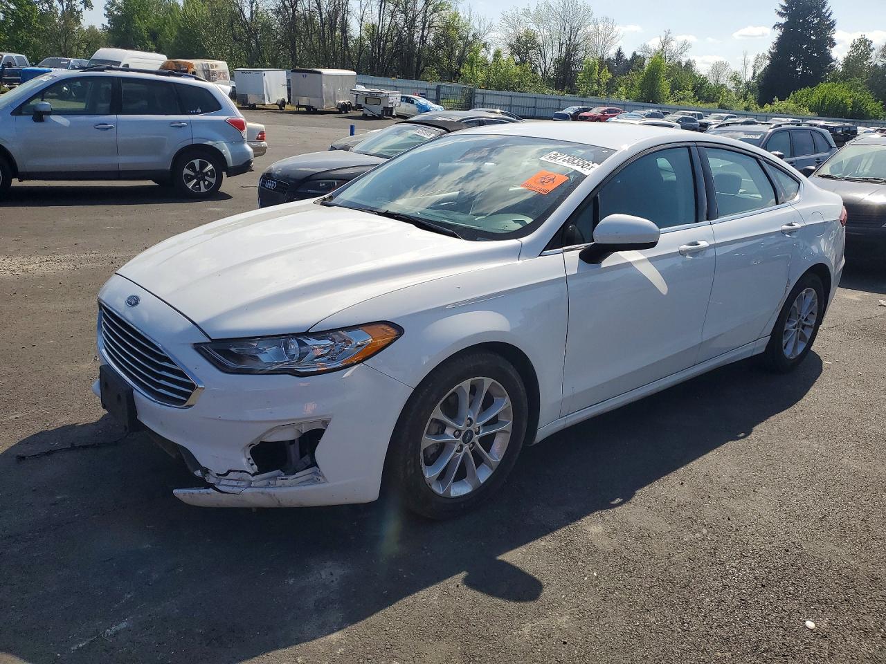 Salvage Ford Fusion Image