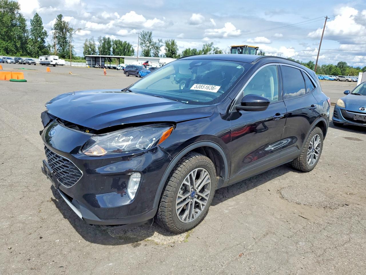 Salvage Ford Escape Image