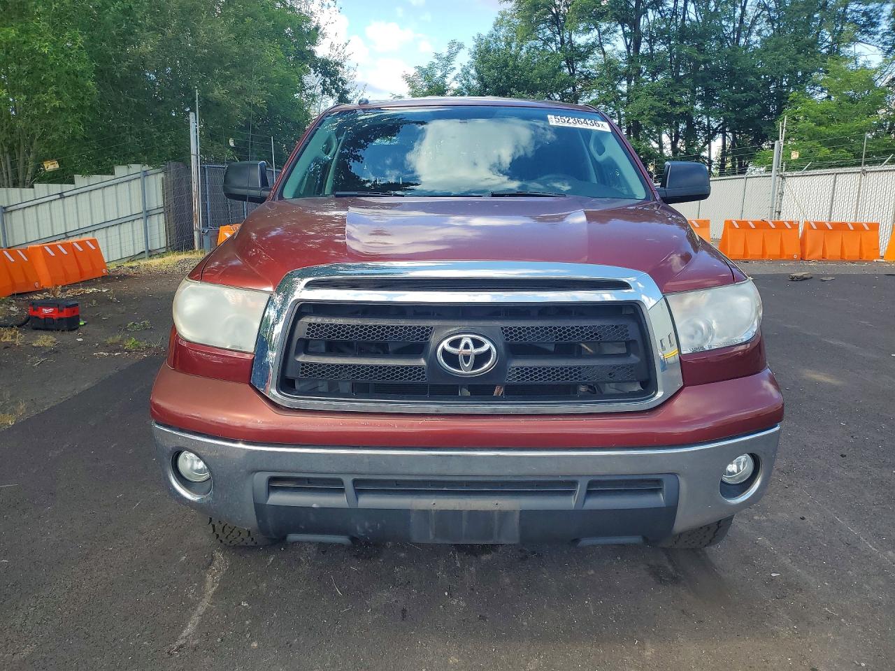 Toyota Tundra Double Cab Sr5