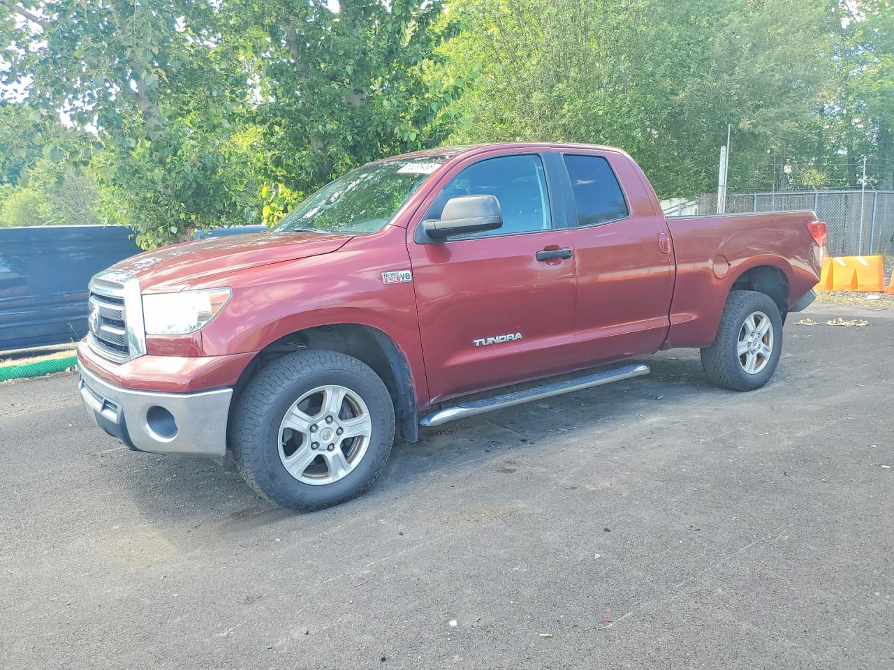 Salvage Toyota Tundra Image