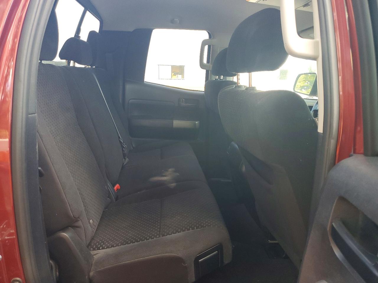 Toyota Tundra Double Cab Sr5