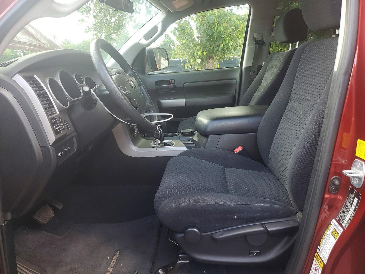 Toyota Tundra Double Cab Sr5