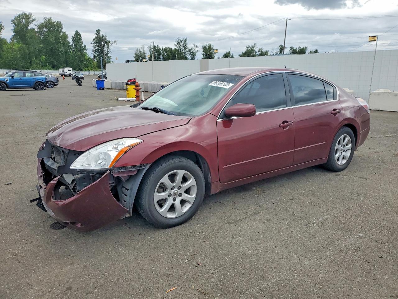 Salvage Nissan Altima Image