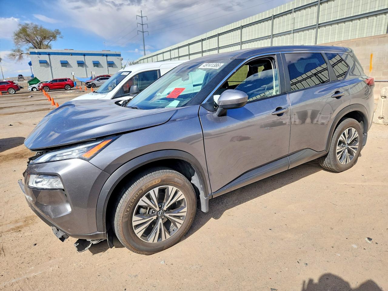 Salvage Nissan Rogue Image