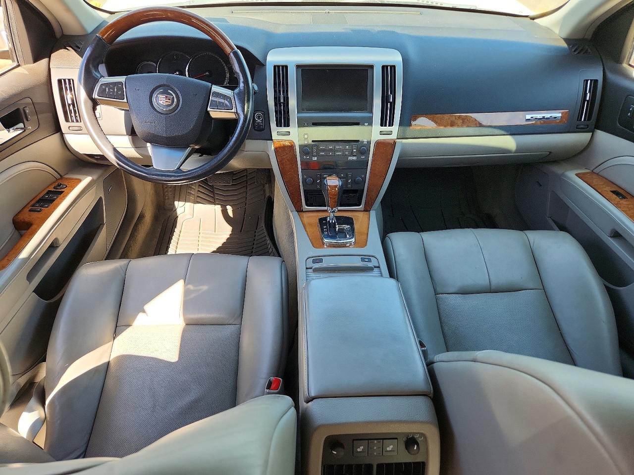 Cadillac STS