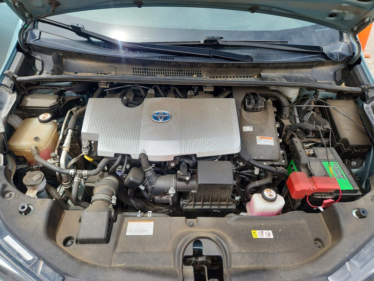 Toyota Prius Le Awd-e