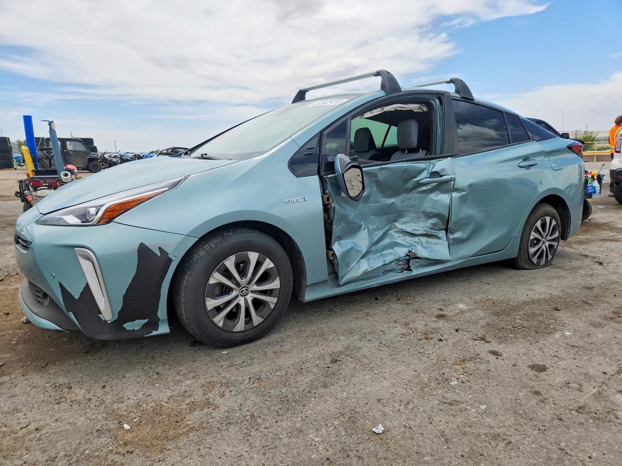 Salvage Toyota Prius Image