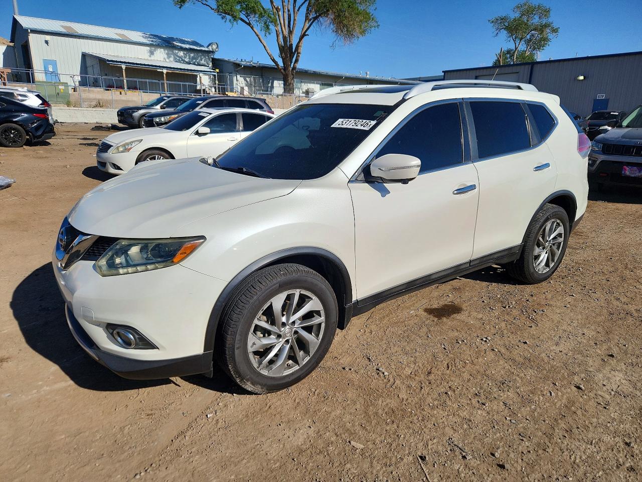 Salvage Nissan Rogue Image