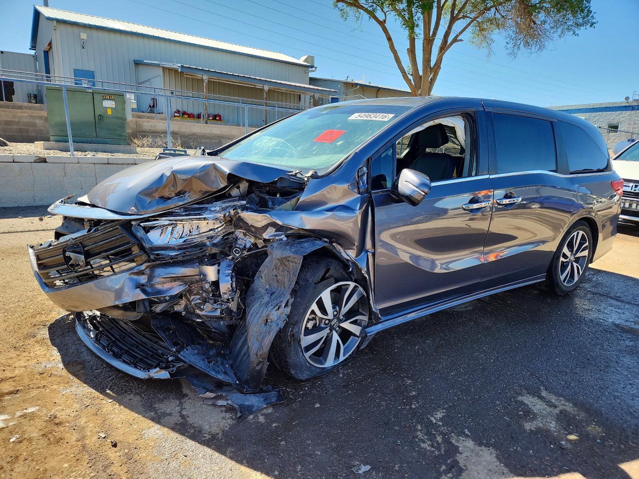 Salvage Honda Odyssey Image