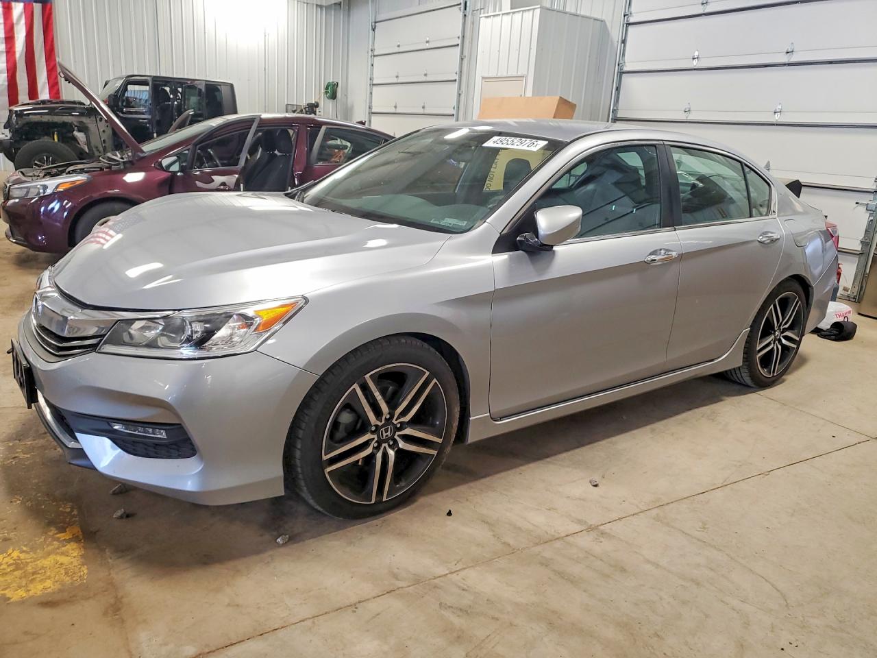 Salvage Honda Accord Image