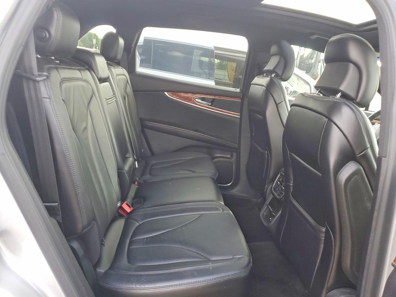 Lincoln MKX Select