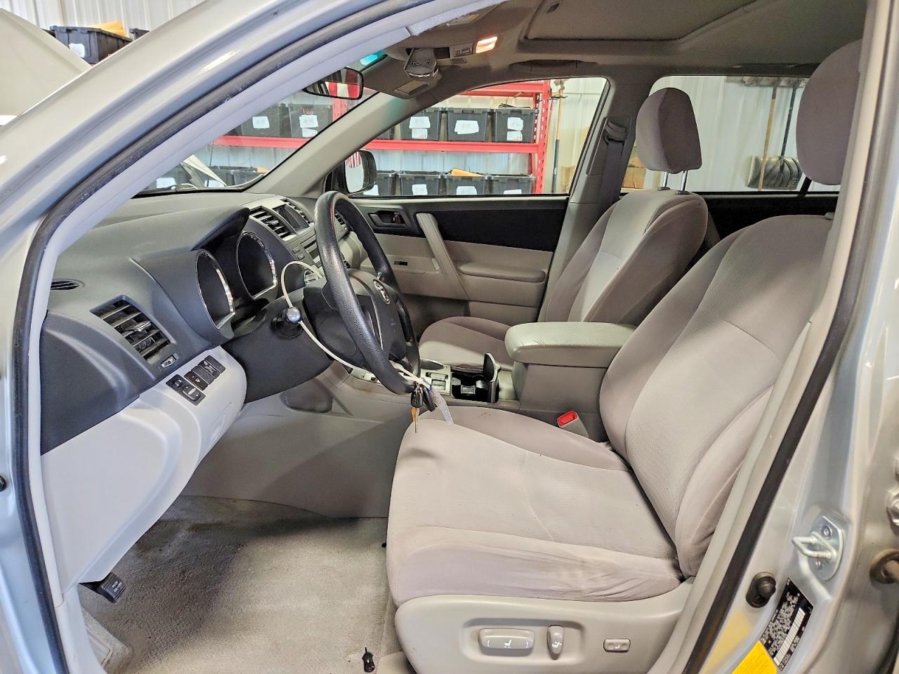 Toyota Highlander Base