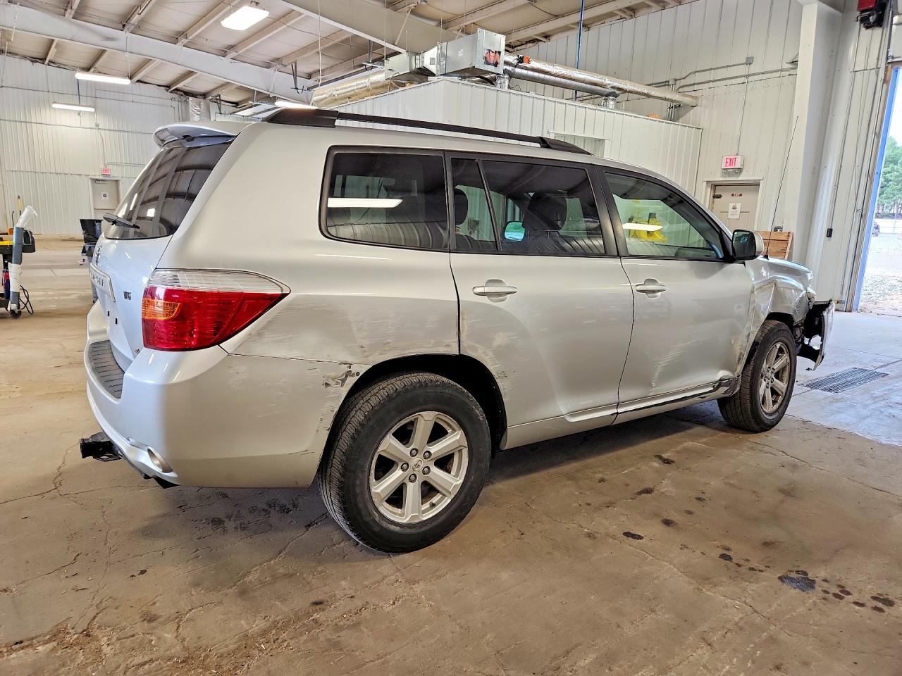Toyota Highlander Base