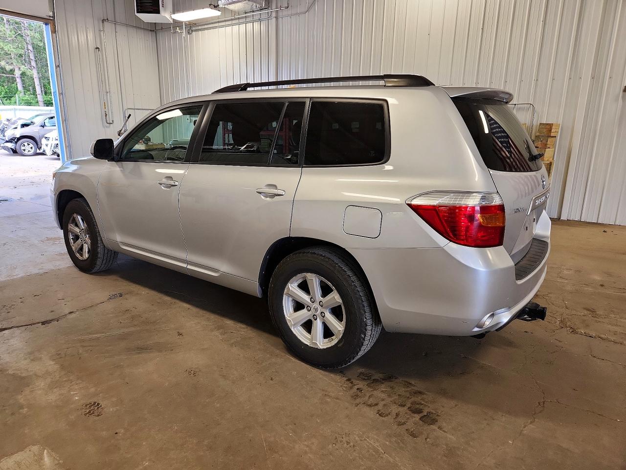 Toyota Highlander Base