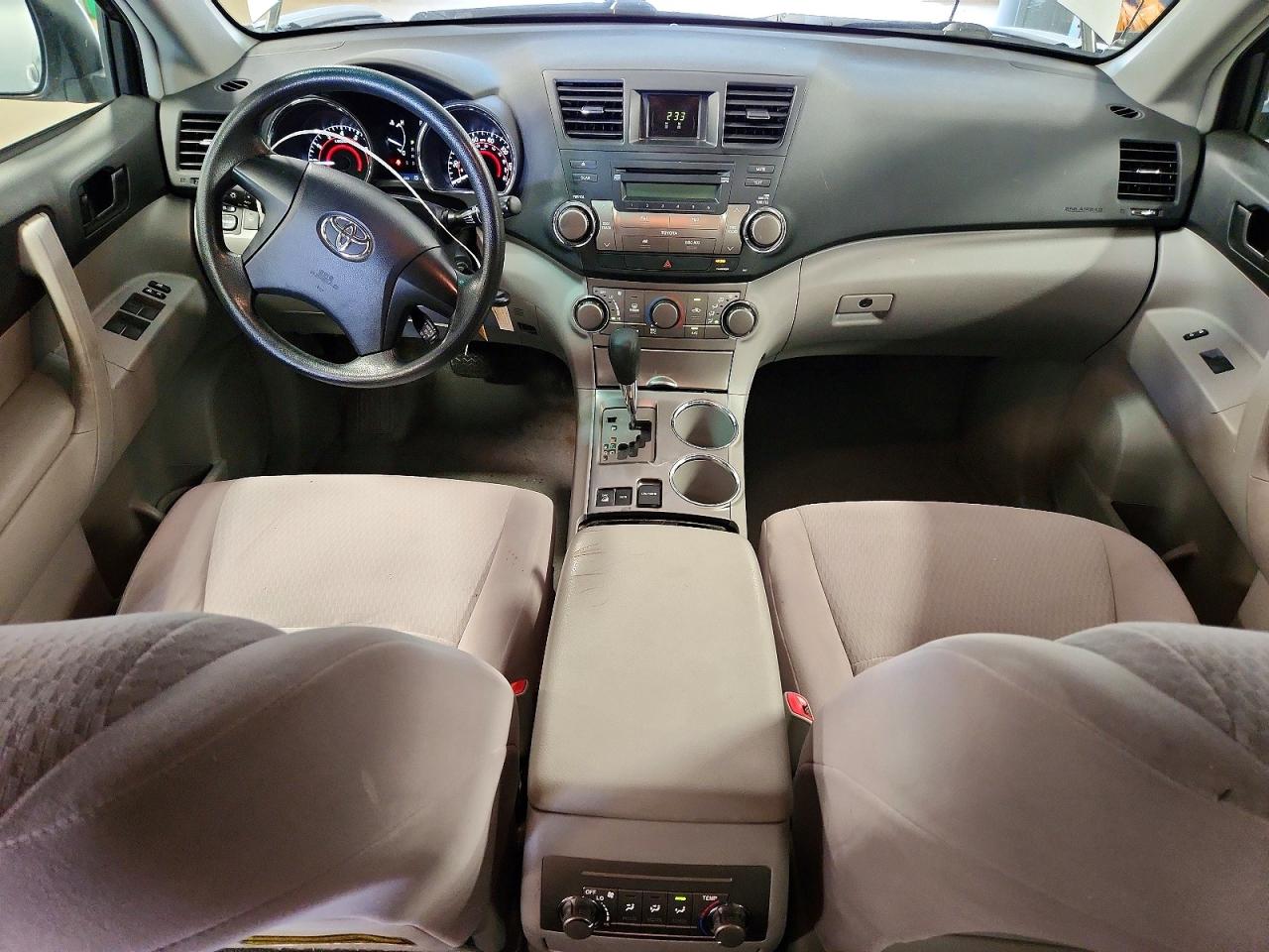 Toyota Highlander Base
