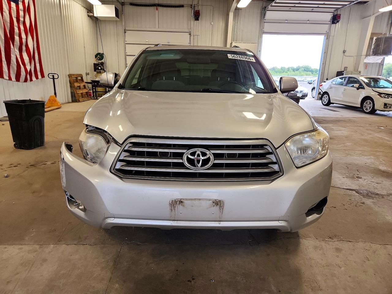 Toyota Highlander Base