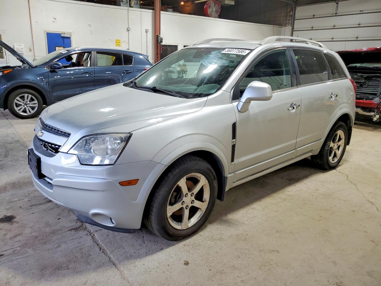 Salvage Chevrolet Captiva Image