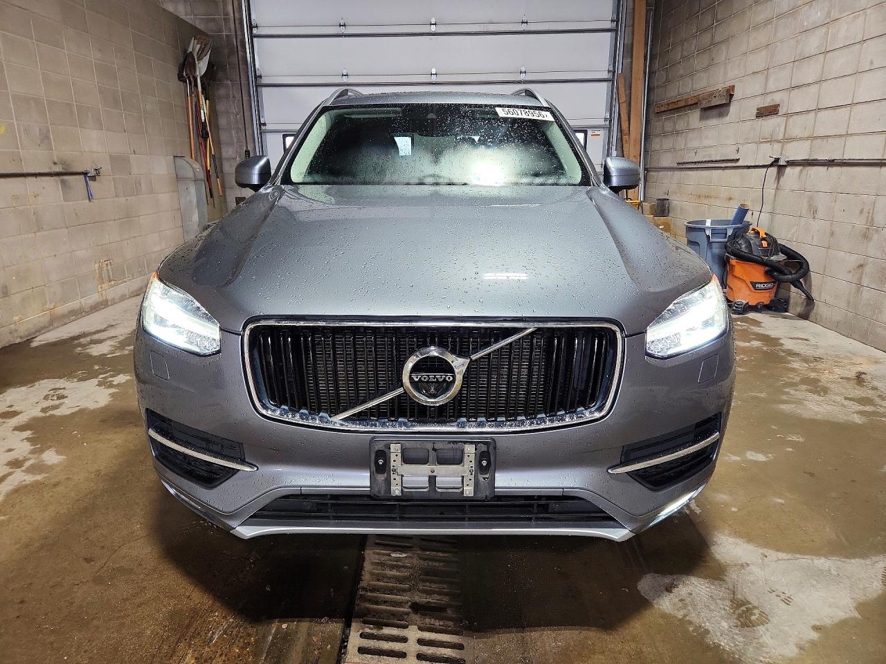 Volvo XC90 T6