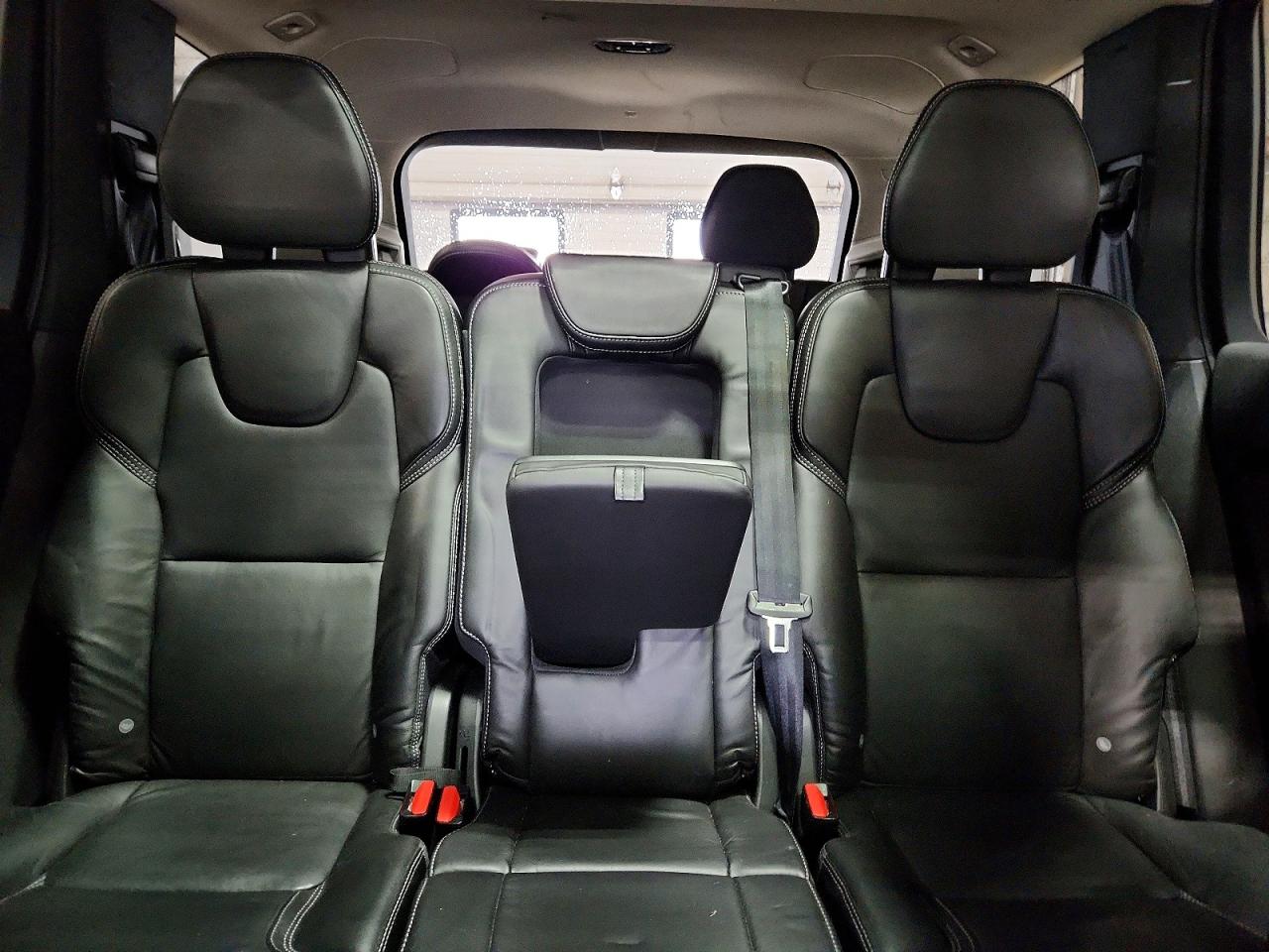 Volvo XC90 T6