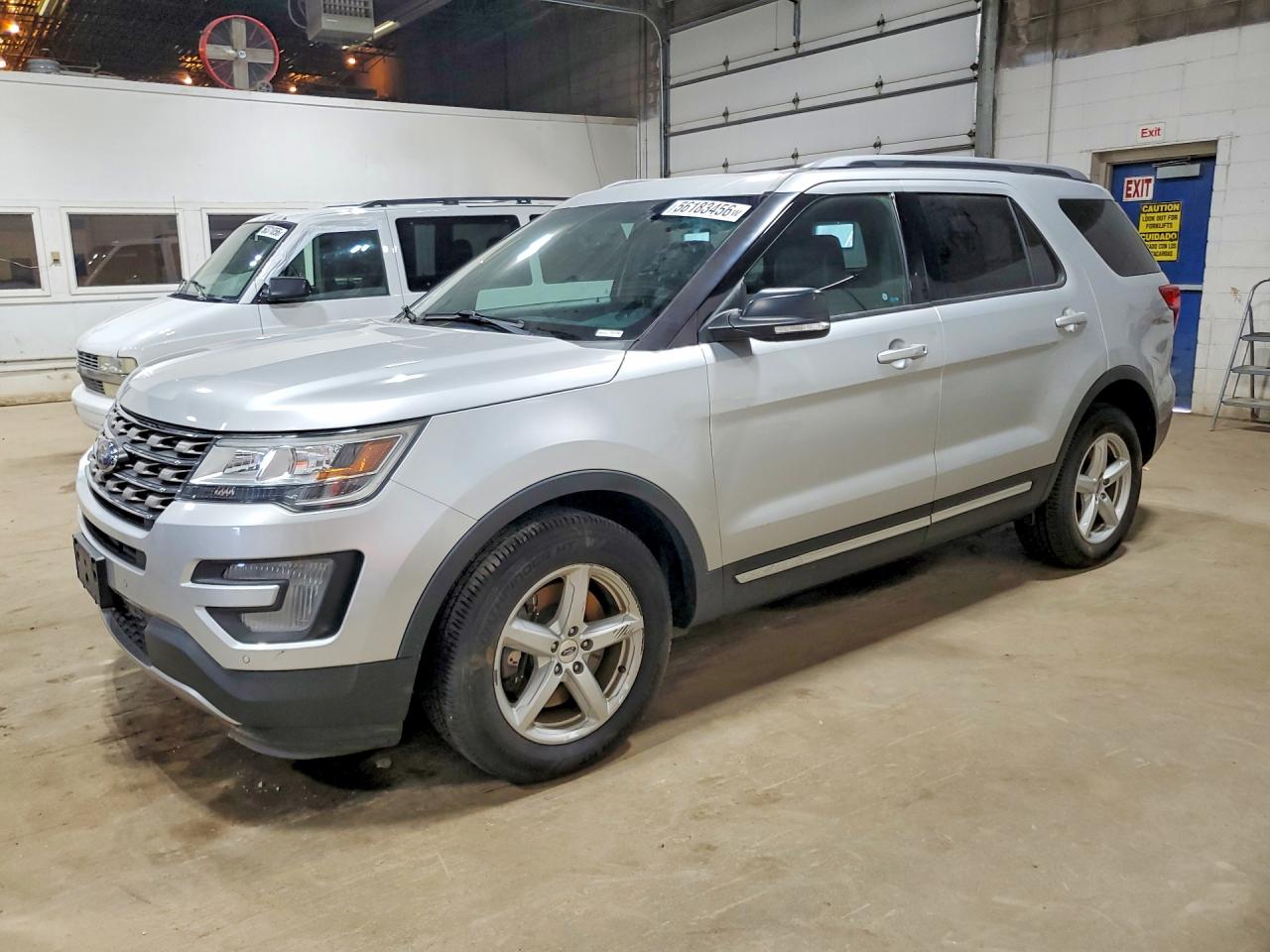 Salvage Ford Explorer Image