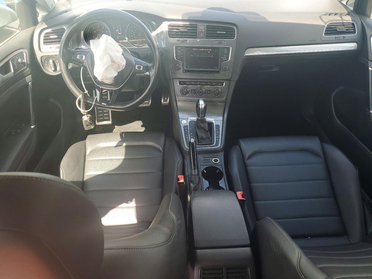 Volkswagen Golf S