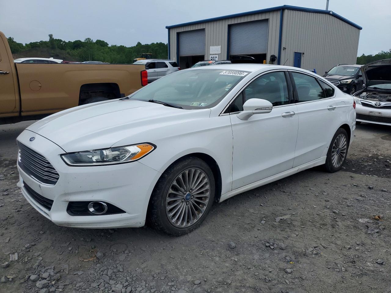 Salvage Ford Fusion Image
