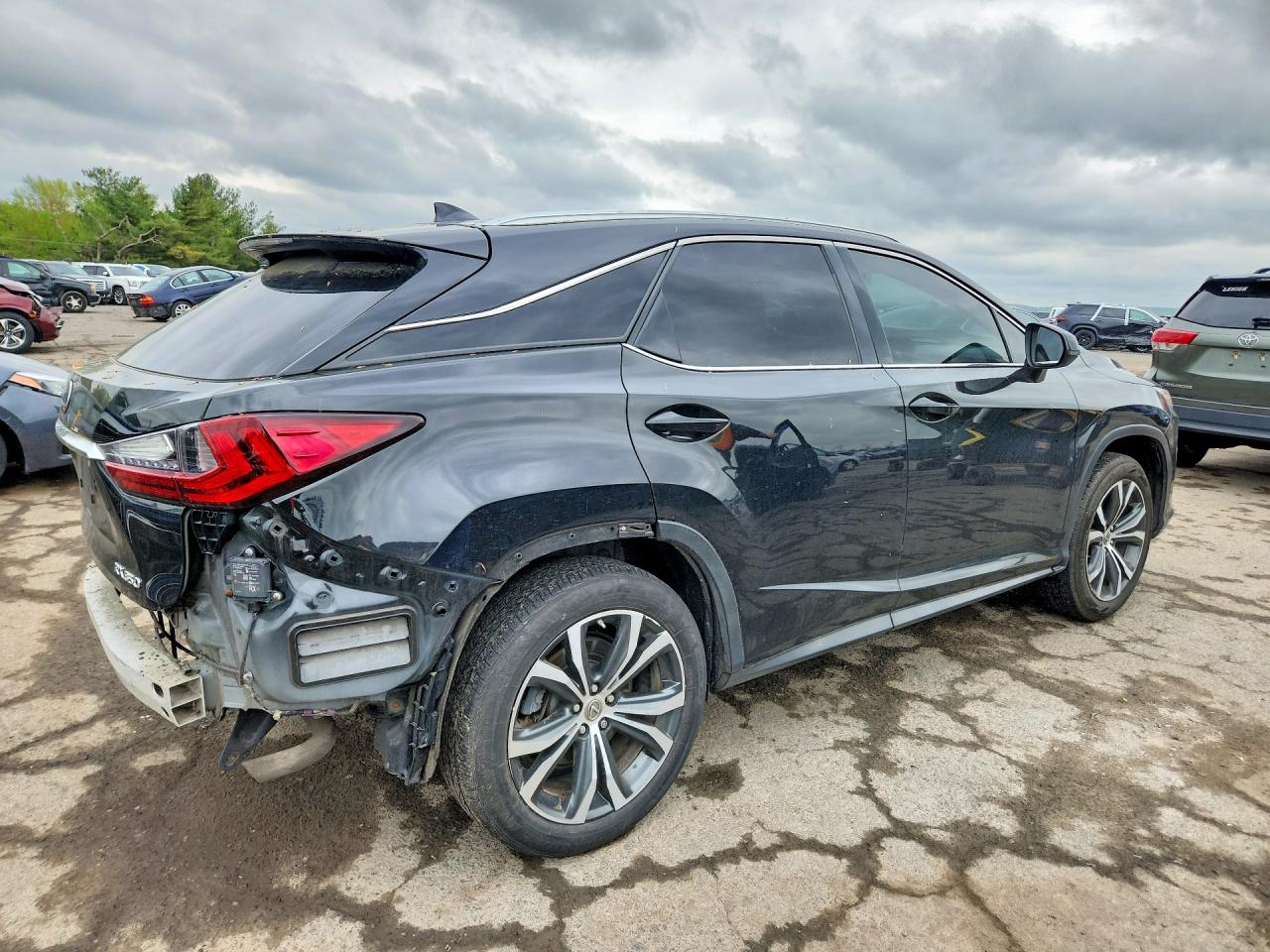 Lexus RX Base