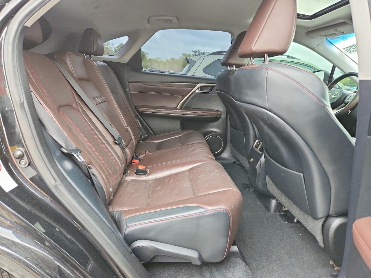 Lexus RX Base