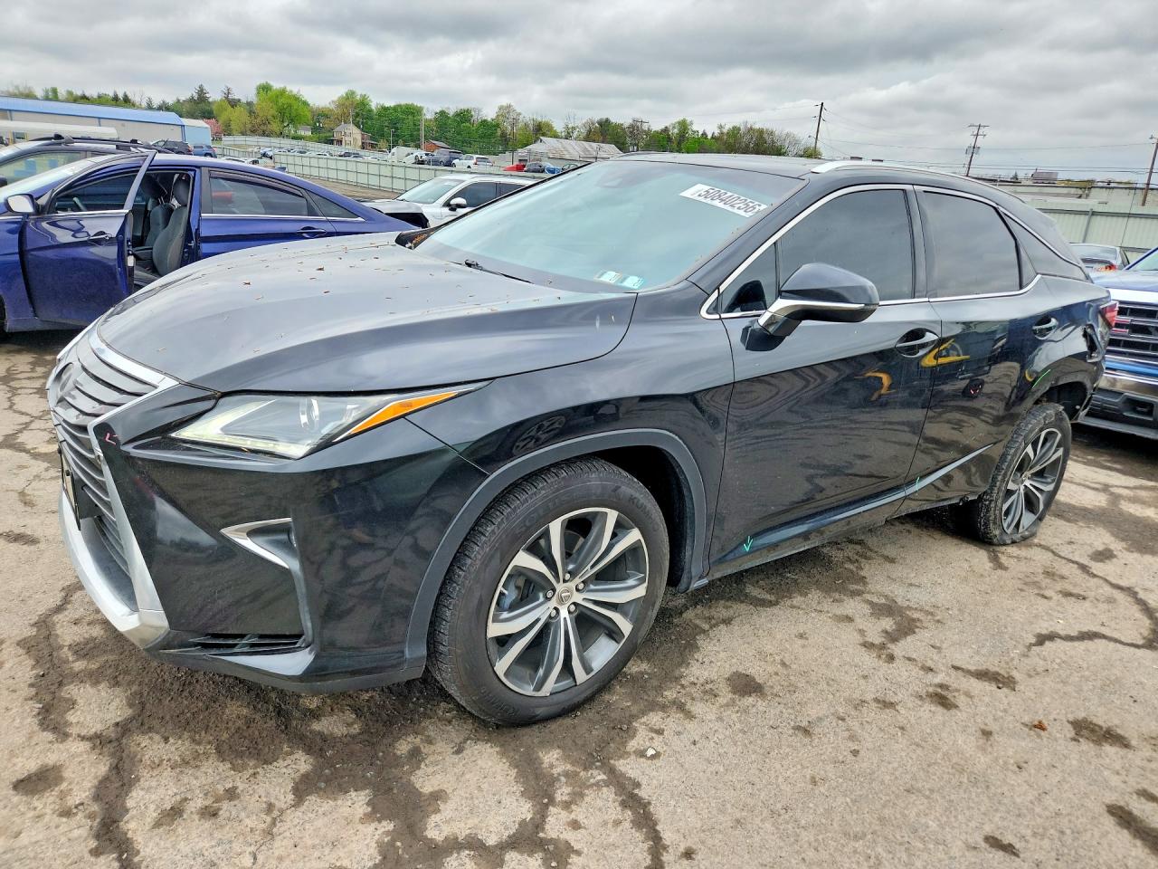 Salvage Lexus RX Image