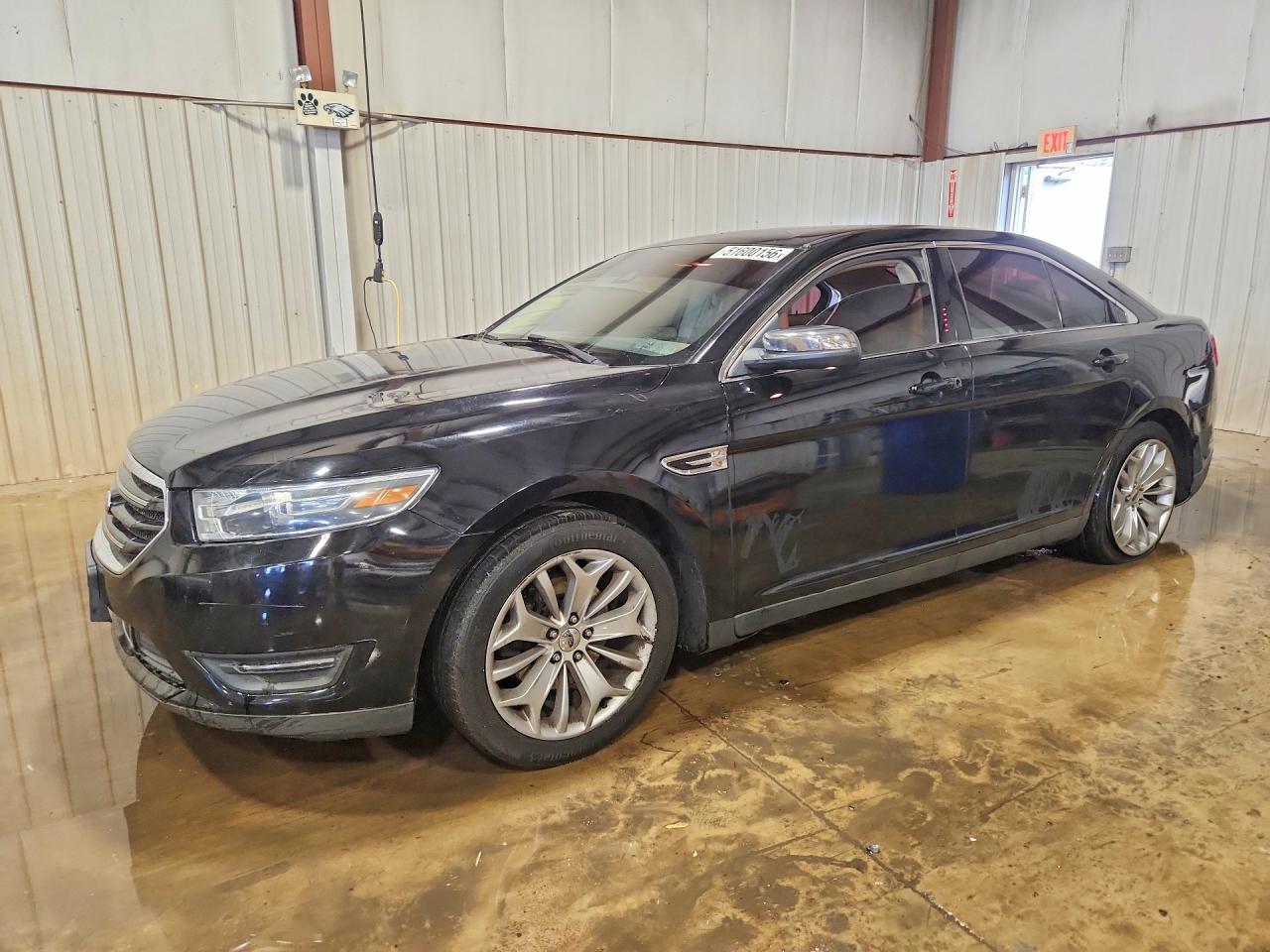 Salvage Ford Taurus Image