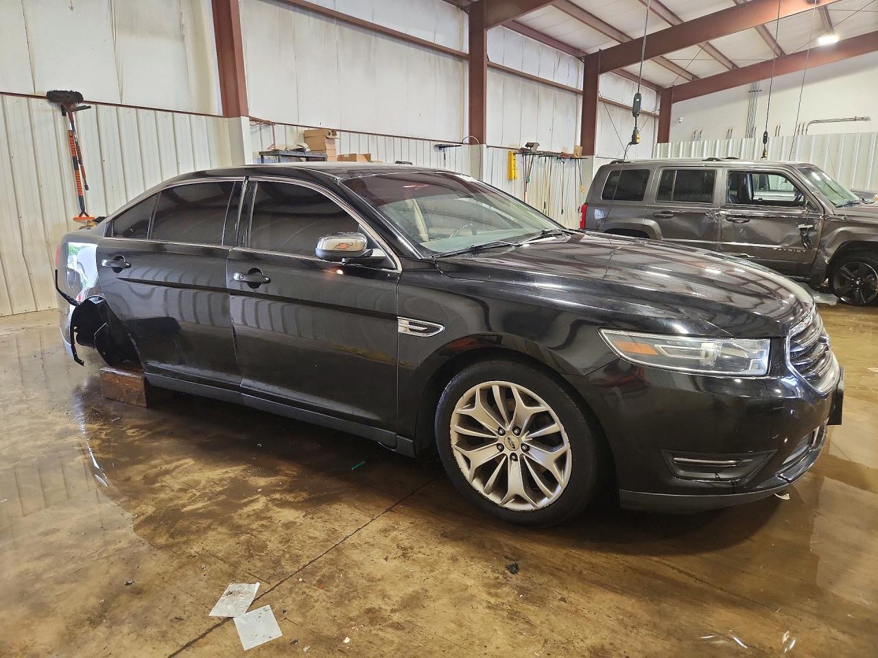 Ford Taurus Limited