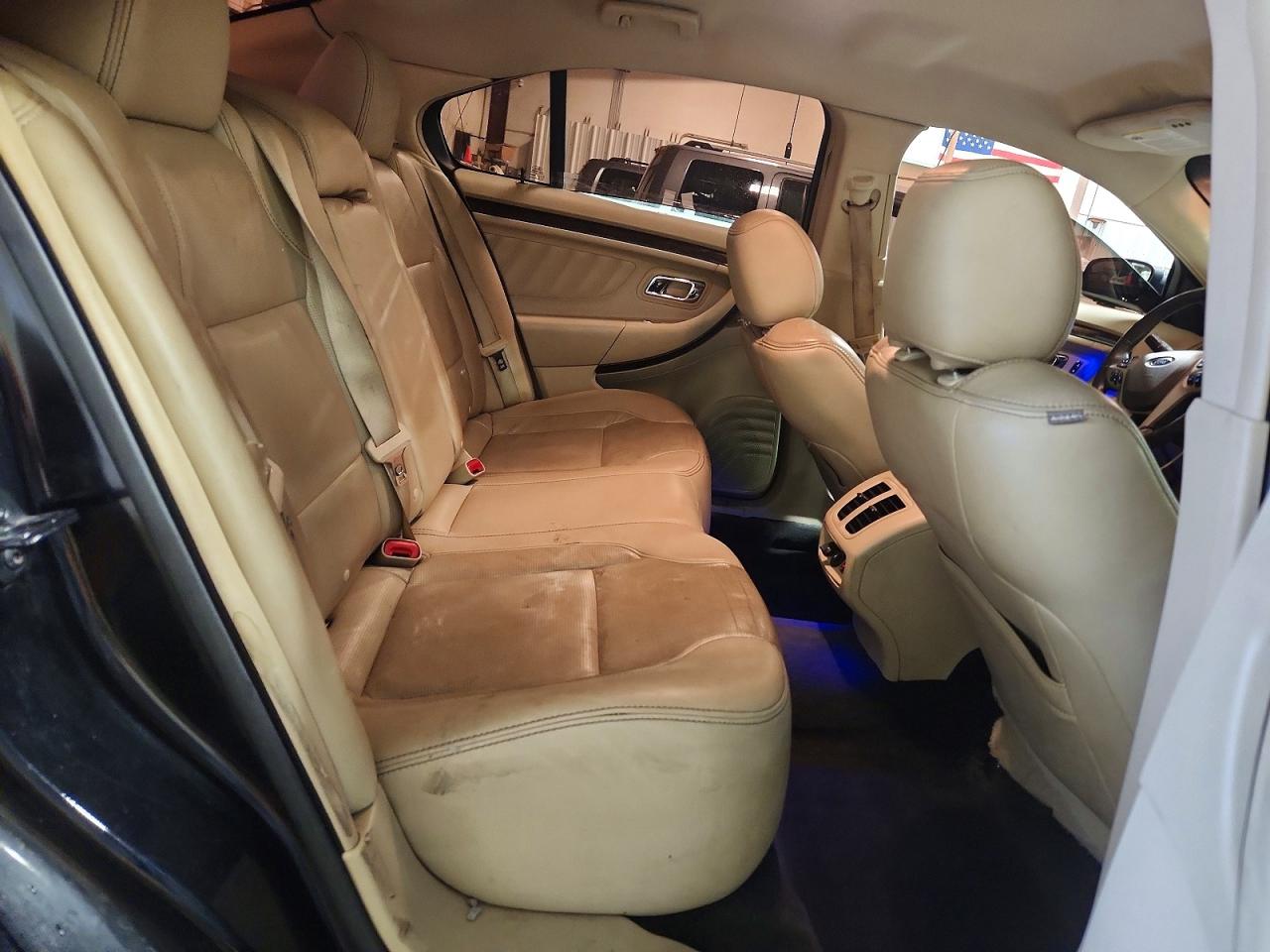 Ford Taurus Limited