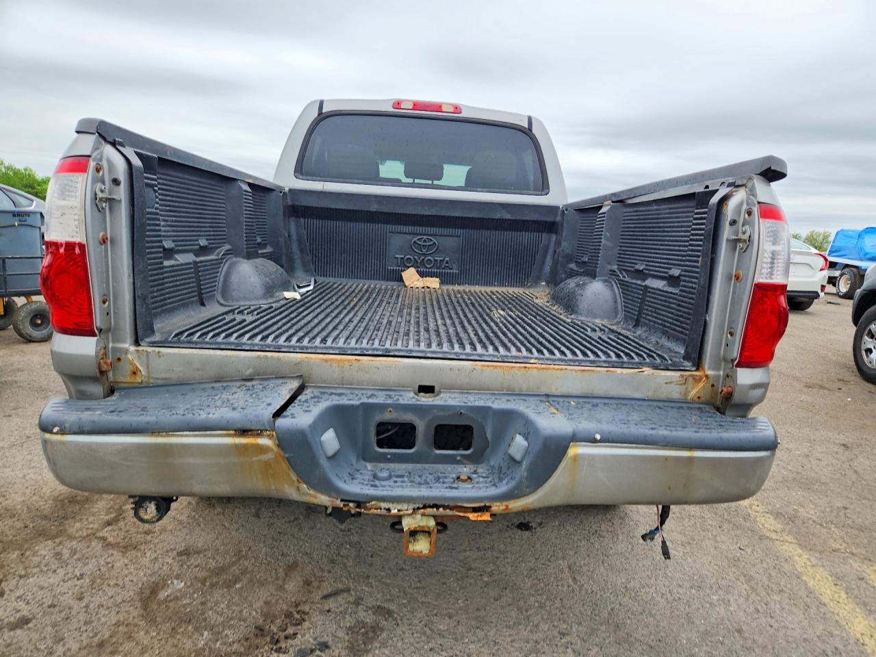 Toyota Tundra Double Cab Sr5