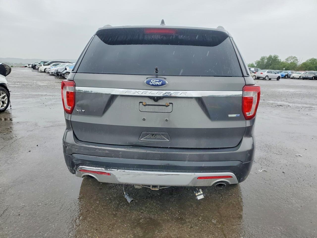 Ford Explorer Xlt