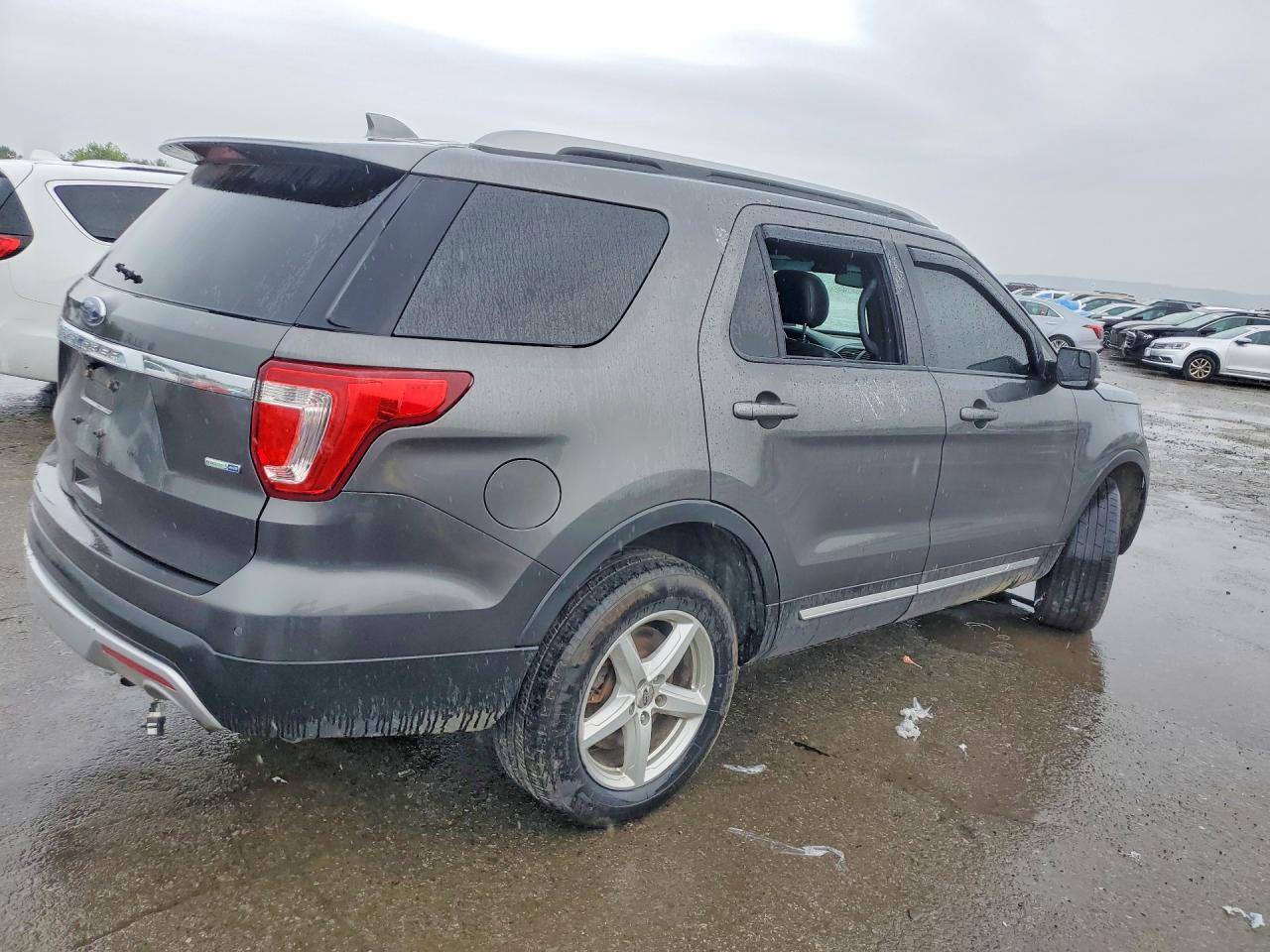 Ford Explorer Xlt