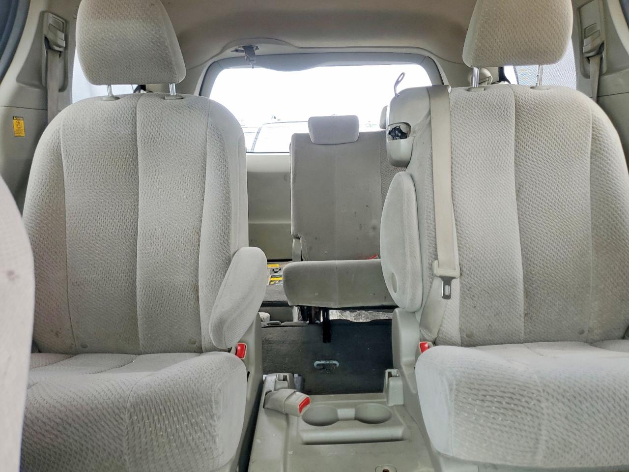 Toyota Sienna Le