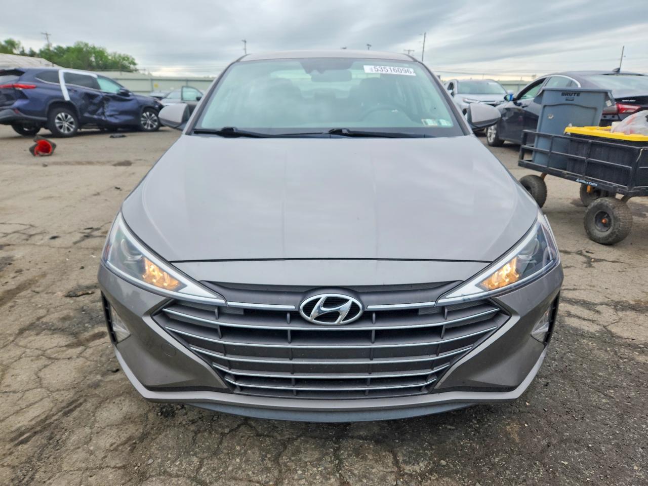 Hyundai ELANTRA Sel