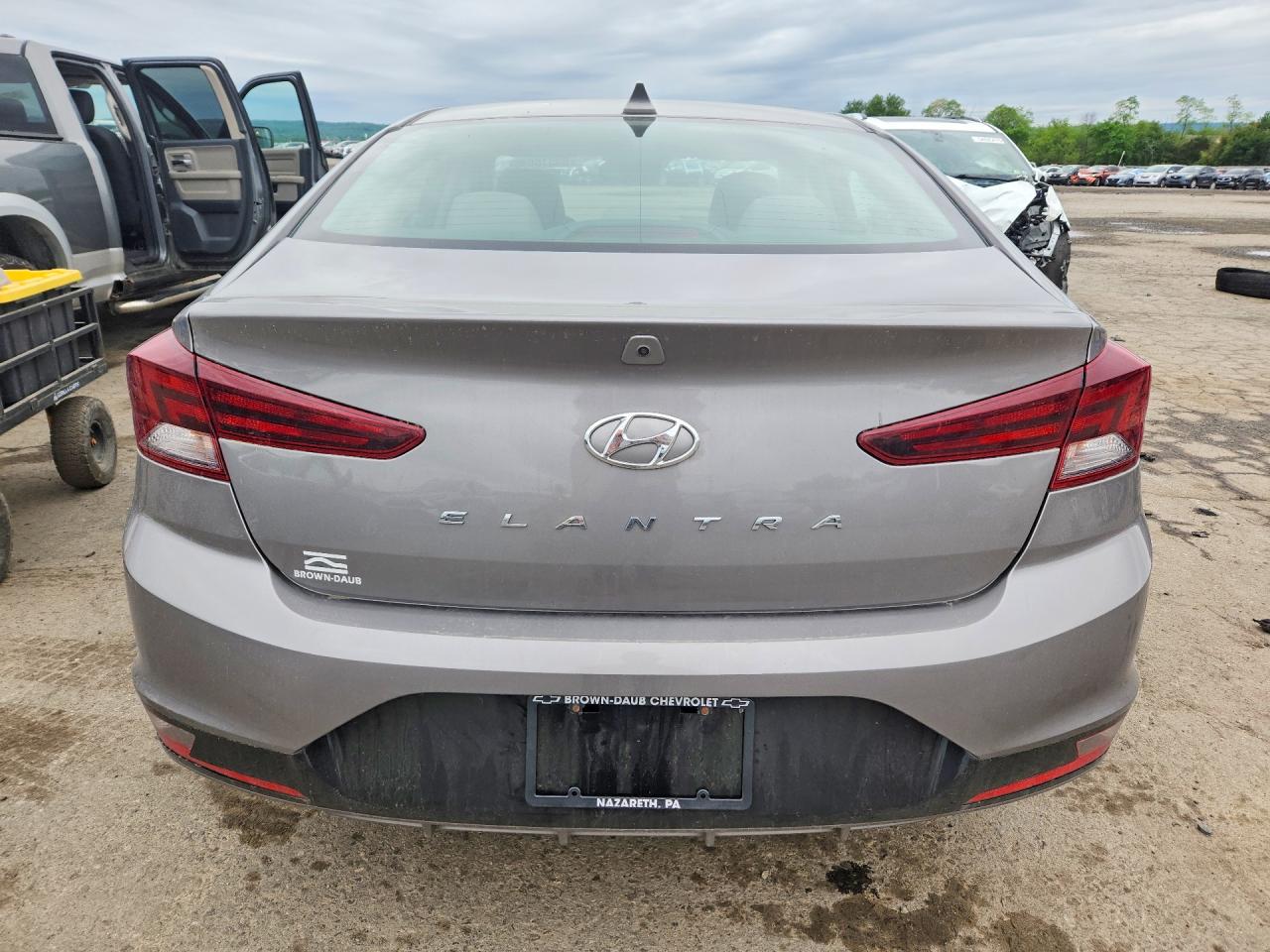 Hyundai ELANTRA Sel